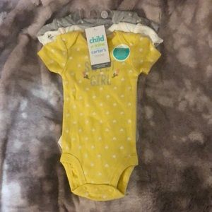 Child of mine Carter’s 3 newborn onesies